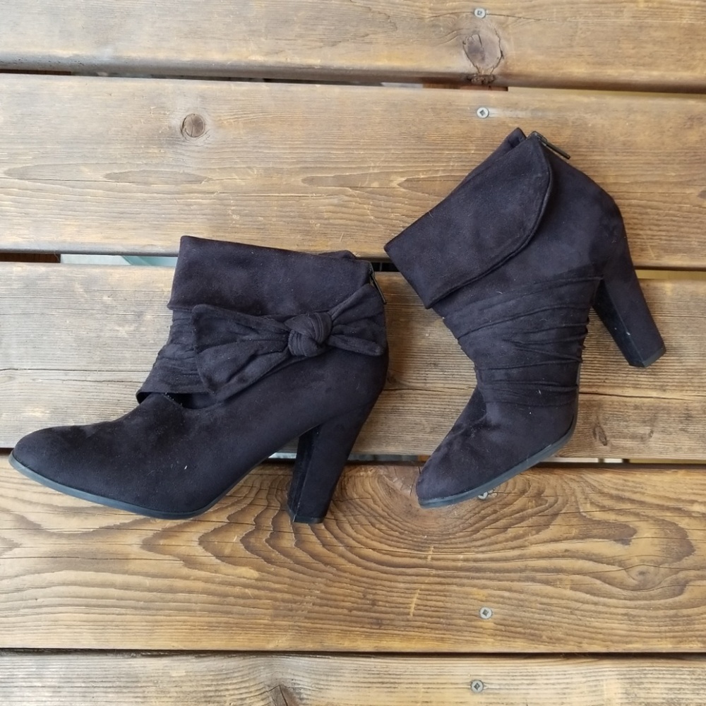 Black Bow Boots